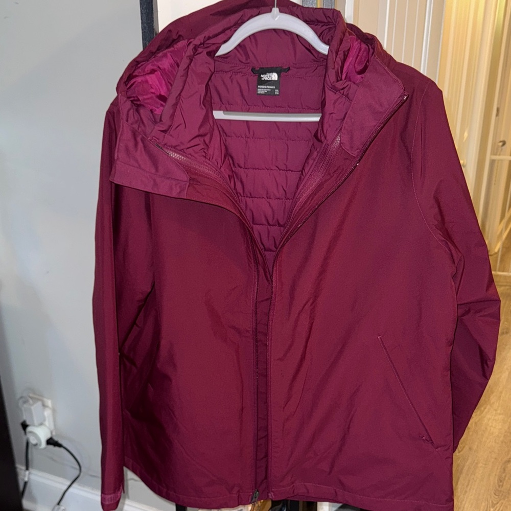 The North Face Women's Deep Red Ski Jacket NWT